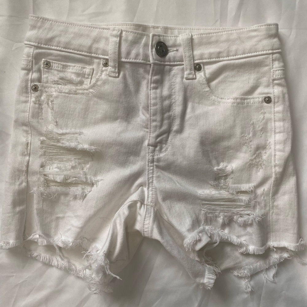 White American eagle shorts